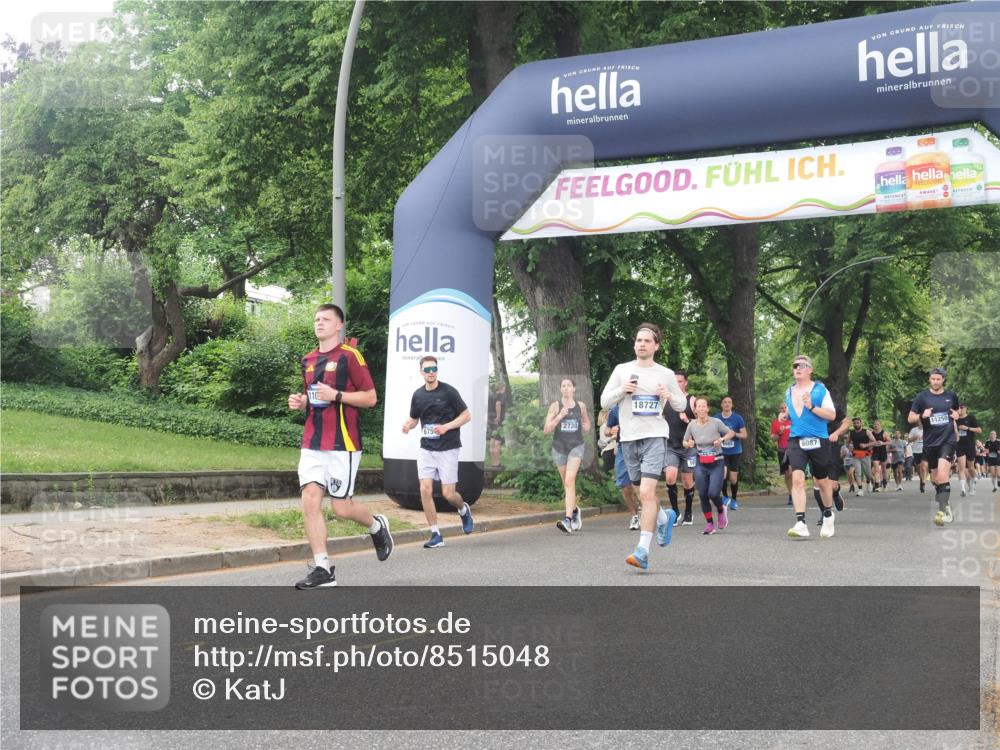 29.06.2025 - hella hamburg halbmarathon KatJ http://msf.ph/oto/8515048 29.06.2025 10:46:35 Zwischen KM18-KM19 2730, 4238, 6033, 6087, 6438, 6754, 8326 meine-sportfotos.de