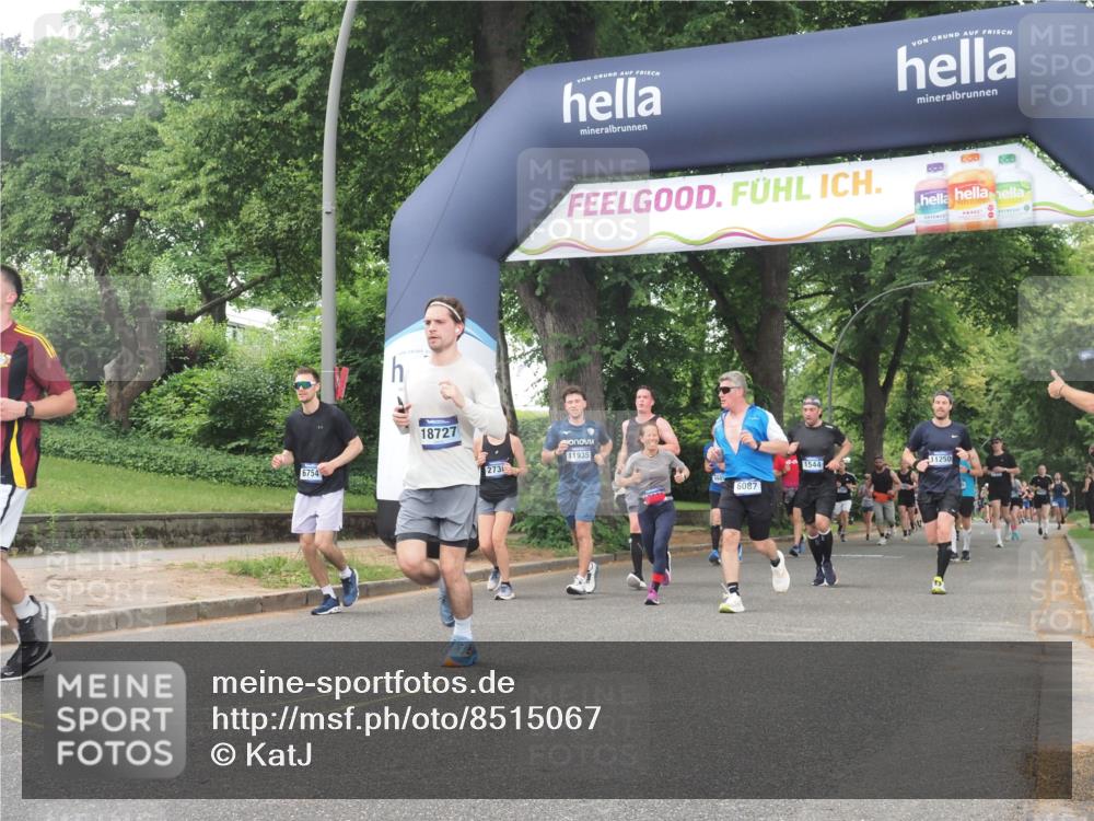 29.06.2025 - hella hamburg halbmarathon KatJ http://msf.ph/oto/8515067 29.06.2025 10:46:36 Zwischen KM18-KM19 1019, 1544, 2730, 4238, 6033, 6087, 6438, 6754, 8326 meine-sportfotos.de