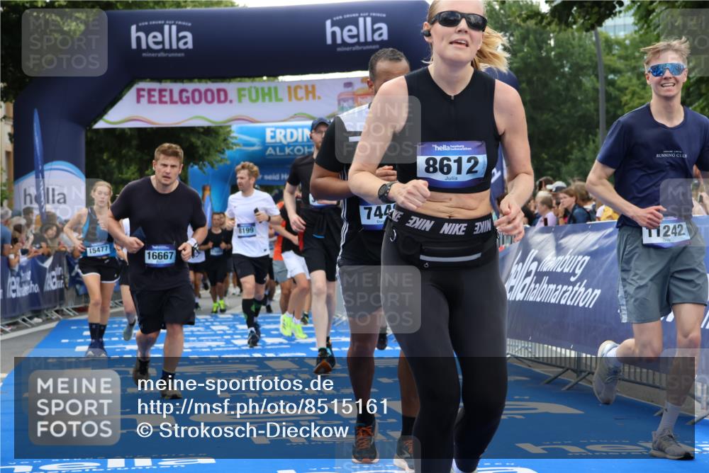 29.06.2025 - hella hamburg halbmarathon Strokosch-Dieckow http://msf.ph/oto/8515161 29.06.2025 11:43:46 Ziel 1118, 1685, 2534, 3432, 3653, 3873, 3896, 6343, 6362, 6995, 7449, 7575, 7576, 8198, 8199, 8612, 8739, 10762, 11242, 11621, 12010, 15477, 16388, 16667, 18674 meine-sportfotos.de