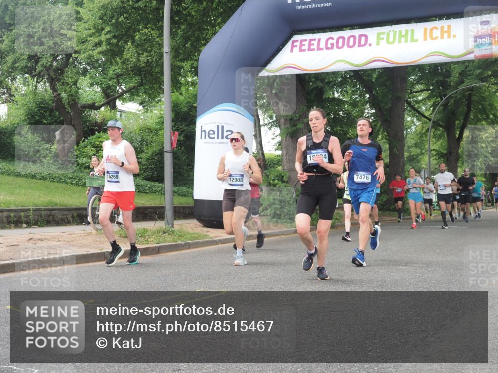29.06.2025 - hella hamburg halbmarathon KatJ http://msf.ph/oto/8515467 29.06.2025 10:46:52 Zwischen KM18-KM19 7476, 8481, 8531 meine-sportfotos.de