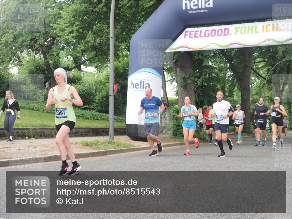 29.06.2025 - hella hamburg halbmarathon KatJ http://msf.ph/oto/8515543 29.06.2025 10:46:55 Zwischen KM18-KM19 1681, 2091, 6757, 7476, 8481, 8531 meine-sportfotos.de