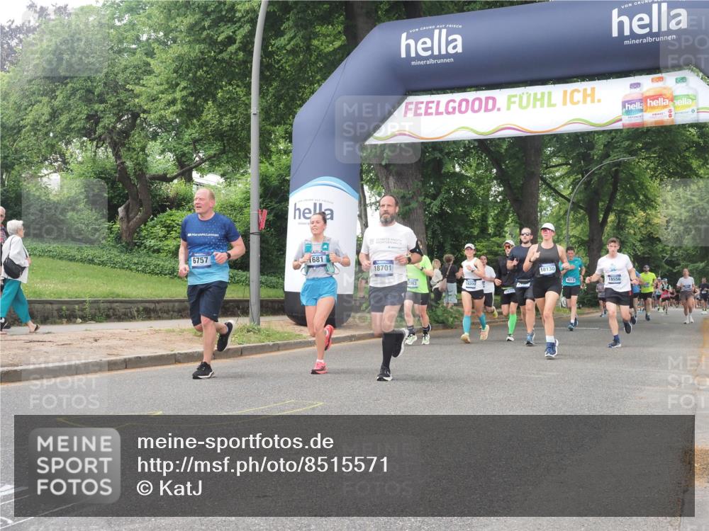 29.06.2025 - hella hamburg halbmarathon KatJ http://msf.ph/oto/8515571 29.06.2025 10:46:56 Zwischen KM18-KM19 1681, 2091, 6757, 7476, 8531 meine-sportfotos.de