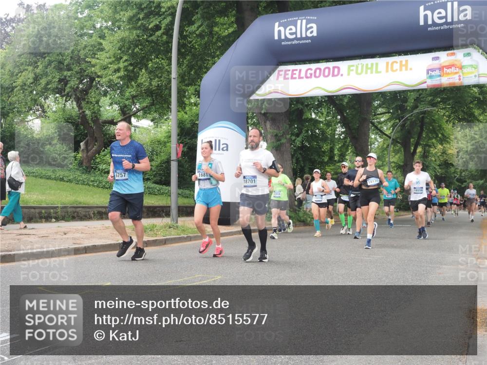 29.06.2025 - hella hamburg halbmarathon KatJ http://msf.ph/oto/8515577 29.06.2025 10:46:56 Zwischen KM18-KM19 1681, 2091, 6757, 7476, 8531 meine-sportfotos.de