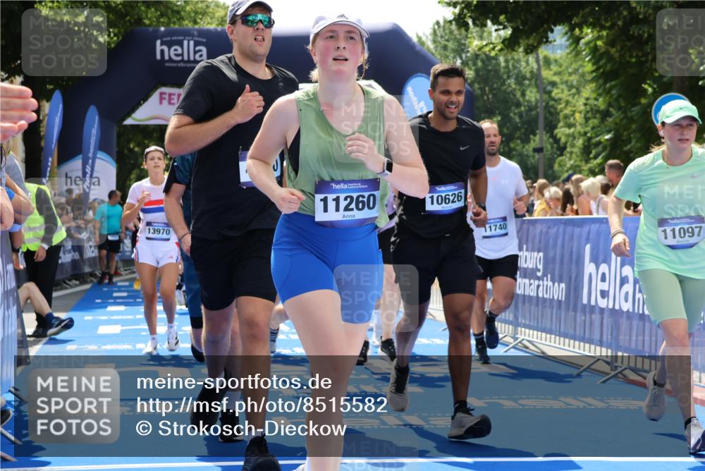 29.06.2025 - hella hamburg halbmarathon Strokosch-Dieckow http://msf.ph/oto/8515582 29.06.2025 11:44:00 Ziel 1465, 1901, 3246, 4260, 4271, 4618, 6995, 7733, 9644, 10626, 10627, 11097, 11260, 11740, 12028, 12150, 12969, 13715, 13862, 13970, 13971, 14037, 14915, 15039, 16260, 16559, 16667, 17666, 17879, 18864 meine-sportfotos.de