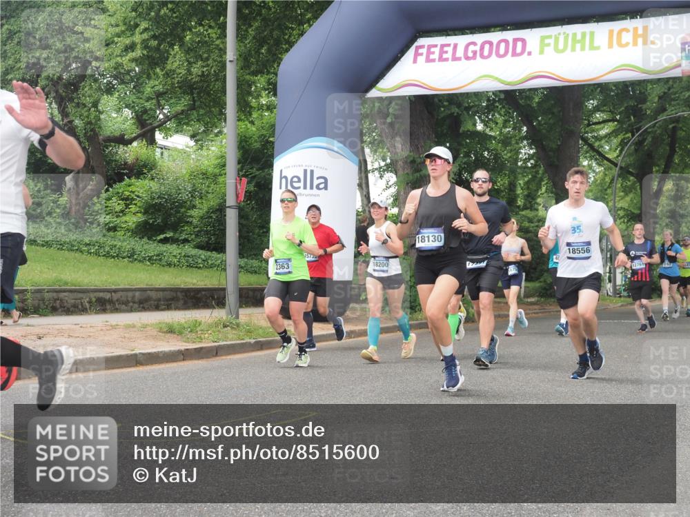 29.06.2025 - hella hamburg halbmarathon KatJ http://msf.ph/oto/8515600 29.06.2025 10:46:57 Zwischen KM18-KM19 1681, 2091, 2363, 4013, 6757, 7476, 8531 meine-sportfotos.de