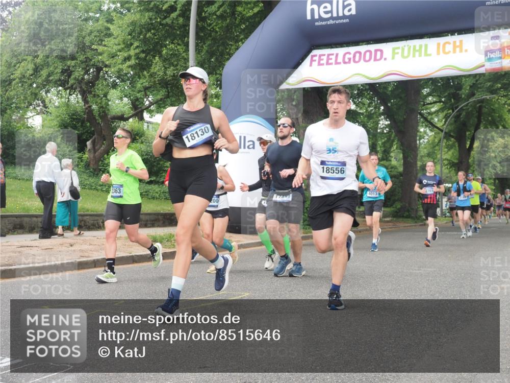 29.06.2025 - hella hamburg halbmarathon KatJ http://msf.ph/oto/8515646 29.06.2025 10:46:58 Zwischen KM18-KM19 1681, 2091, 2363, 4013, 6757, 7476, 8531 meine-sportfotos.de