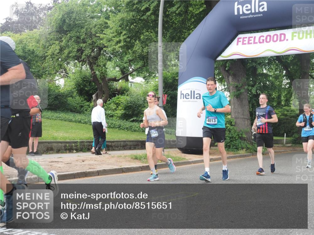 29.06.2025 - hella hamburg halbmarathon KatJ http://msf.ph/oto/8515651 29.06.2025 10:47:00 Zwischen KM18-KM19 1681, 2091, 2363, 3169, 3698, 4013, 5347, 6757 meine-sportfotos.de