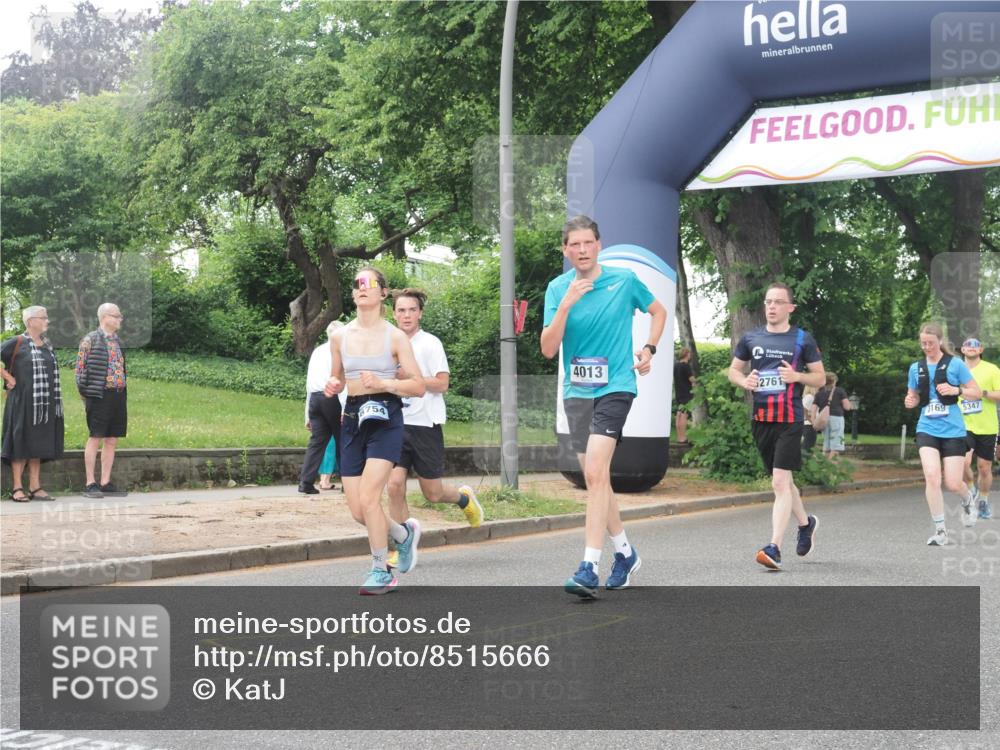 29.06.2025 - hella hamburg halbmarathon KatJ http://msf.ph/oto/8515666 29.06.2025 10:47:00 Zwischen KM18-KM19 1681, 2091, 2363, 3169, 3698, 4013, 5347, 6757 meine-sportfotos.de