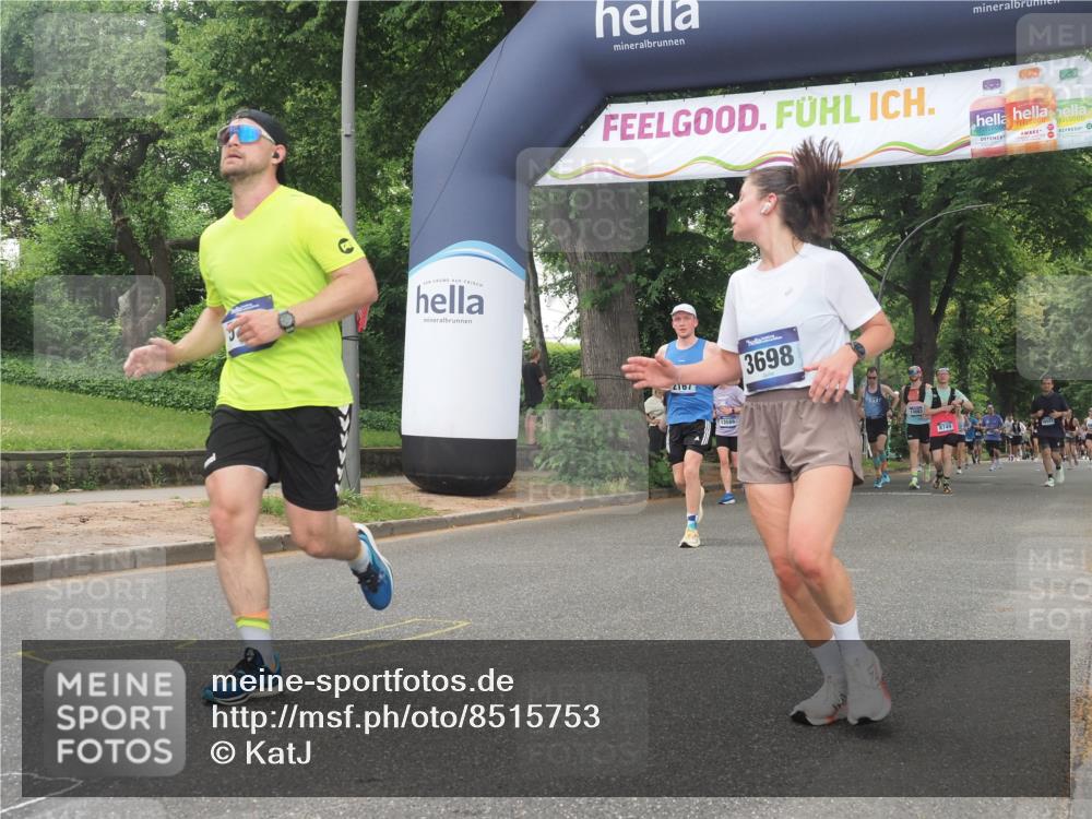 29.06.2025 - hella hamburg halbmarathon KatJ http://msf.ph/oto/8515753 29.06.2025 10:47:03 Zwischen KM18-KM19 2167, 2363, 3169, 3698, 4013, 5347, 6757 meine-sportfotos.de