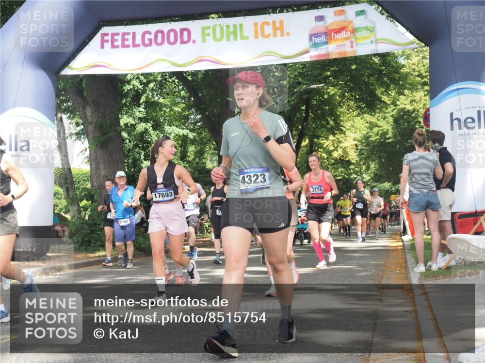 29.06.2025 - hella hamburg halbmarathon KatJ http://msf.ph/oto/8515754 29.06.2025 11:46:22 Zwischen KM18-KM19 2079, 3079, 3101, 3274, 4323, 5428, 8713 meine-sportfotos.de