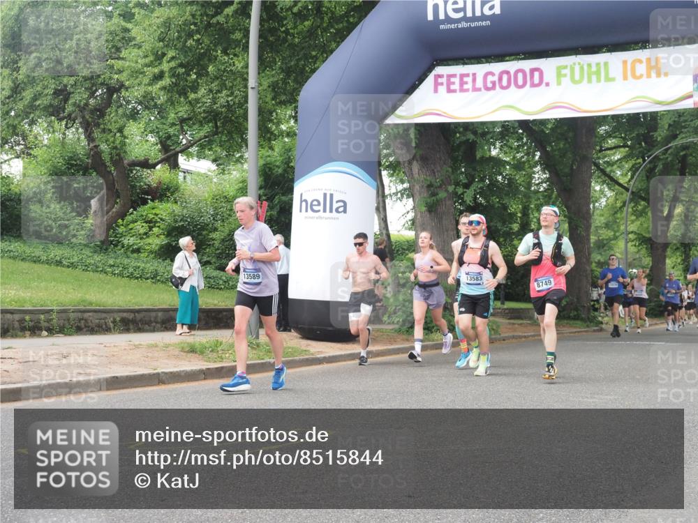 29.06.2025 - hella hamburg halbmarathon KatJ http://msf.ph/oto/8515844 29.06.2025 10:47:06 Zwischen KM18-KM19 2167, 3169, 3698, 5347, 8749 meine-sportfotos.de