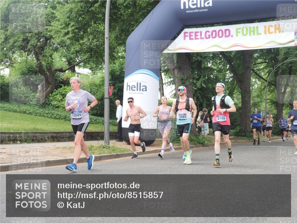 29.06.2025 - hella hamburg halbmarathon KatJ http://msf.ph/oto/8515857 29.06.2025 10:47:07 Zwischen KM18-KM19 2167, 3169, 3698, 5272, 5347, 8749 meine-sportfotos.de
