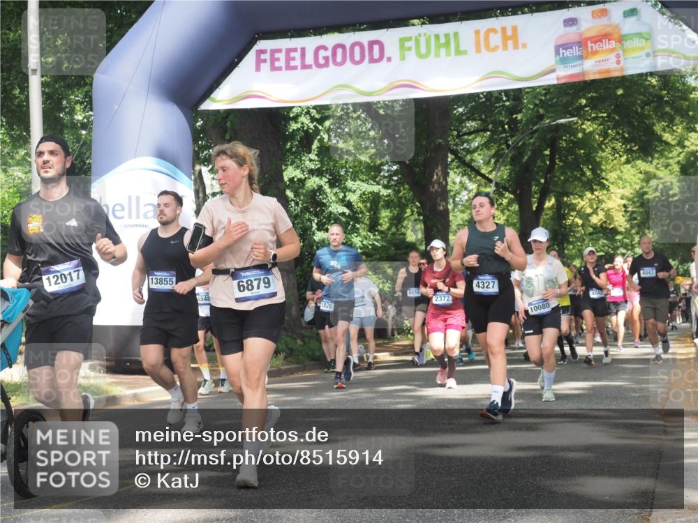 29.06.2025 - hella hamburg halbmarathon KatJ http://msf.ph/oto/8515914 29.06.2025 11:46:27 Zwischen KM18-KM19 2372, 3101, 3274, 4327, 6750, 6879, 8713 meine-sportfotos.de