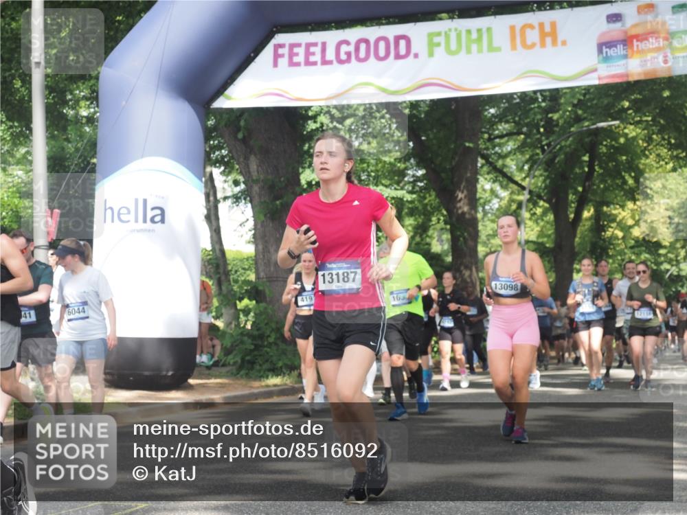 29.06.2025 - hella hamburg halbmarathon KatJ http://msf.ph/oto/8516092 29.06.2025 11:46:33 Zwischen KM18-KM19 1033, 1826, 2372, 2545, 4042, 4043, 4159, 4191, 4192, 4327, 6041, 6044, 6548, 6750, 8039 meine-sportfotos.de