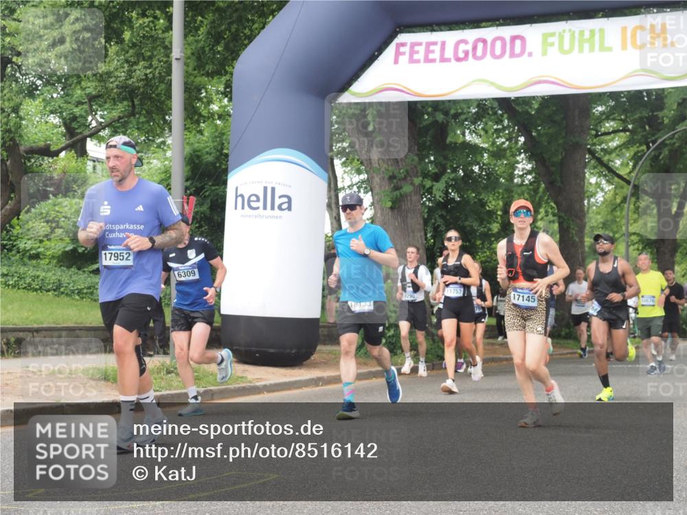 29.06.2025 - hella hamburg halbmarathon KatJ http://msf.ph/oto/8516142 29.06.2025 10:47:16 Zwischen KM18-KM19 5775, 5885, 6309, 8003 meine-sportfotos.de
