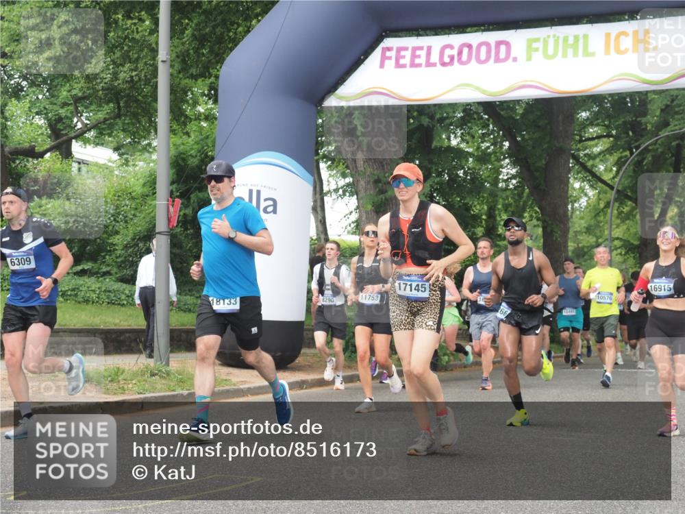 29.06.2025 - hella hamburg halbmarathon KatJ http://msf.ph/oto/8516173 29.06.2025 10:47:16 Zwischen KM18-KM19 5775, 5885, 6309, 8003 meine-sportfotos.de
