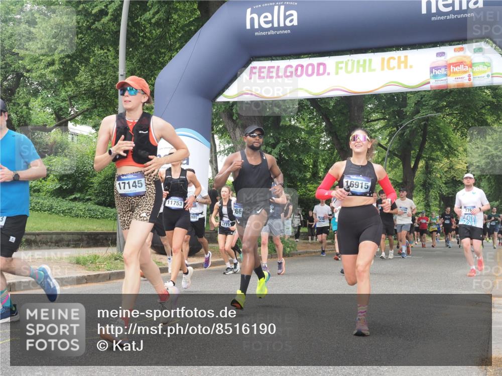 29.06.2025 - hella hamburg halbmarathon KatJ http://msf.ph/oto/8516190 29.06.2025 10:47:17 Zwischen KM18-KM19 5775, 5885, 6309, 7761, 8003 meine-sportfotos.de