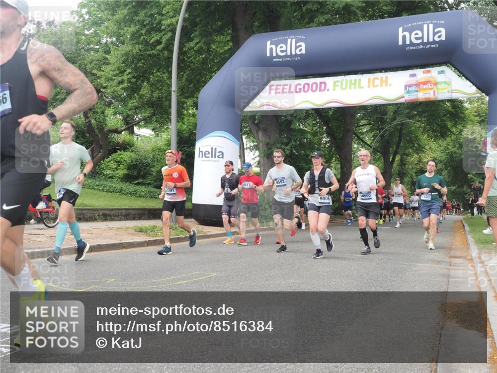 29.06.2025 - hella hamburg halbmarathon KatJ http://msf.ph/oto/8516384 29.06.2025 10:47:26 Zwischen KM18-KM19 1420, 2391, 2978, 5839, 6201, 7759, 8290, 8662 meine-sportfotos.de