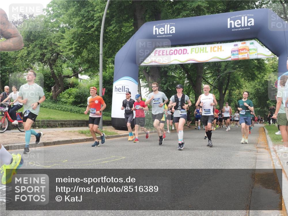 29.06.2025 - hella hamburg halbmarathon KatJ http://msf.ph/oto/8516389 29.06.2025 10:47:26 Zwischen KM18-KM19 1420, 2391, 2978, 5839, 6201, 7759, 8290, 8662 meine-sportfotos.de