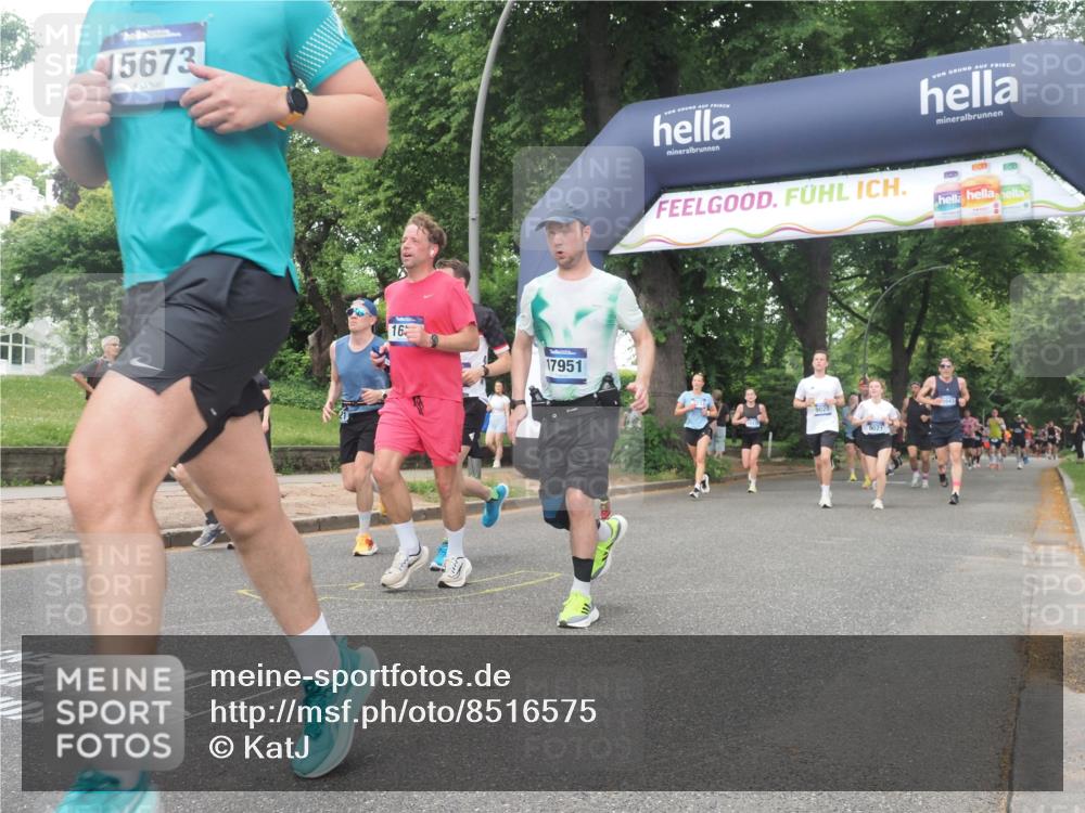 29.06.2025 - hella hamburg halbmarathon KatJ http://msf.ph/oto/8516575 29.06.2025 10:47:33 Zwischen KM18-KM19 1364, 1420, 1653, 2391, 3097, 4068, 4592, 6487, 6921, 7759, 8191 meine-sportfotos.de