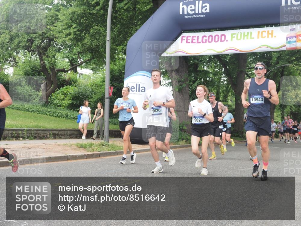 29.06.2025 - hella hamburg halbmarathon KatJ http://msf.ph/oto/8516642 29.06.2025 10:47:35 Zwischen KM18-KM19 1364, 1653, 3097, 4068, 4592, 6487, 6921, 7033, 8191 meine-sportfotos.de