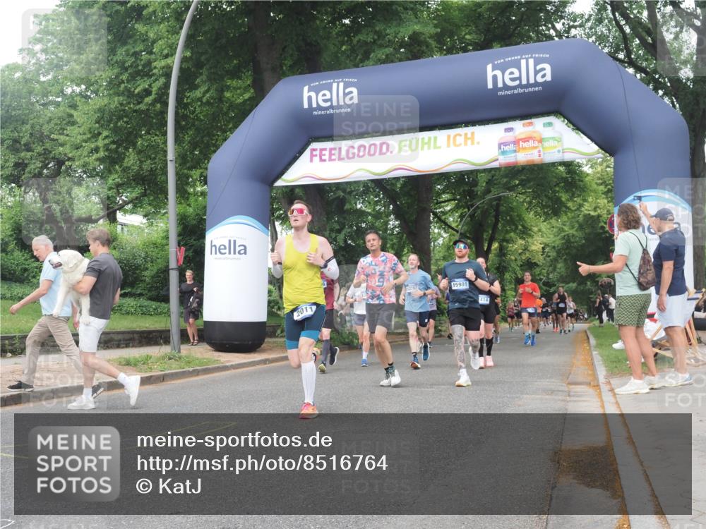 29.06.2025 - hella hamburg halbmarathon KatJ http://msf.ph/oto/8516764 29.06.2025 10:47:42 Zwischen KM18-KM19 1006, 1414, 1453, 2011, 2086, 2322, 2323, 7033 meine-sportfotos.de