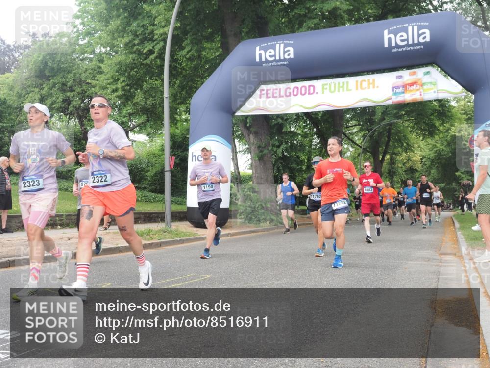 29.06.2025 - hella hamburg halbmarathon KatJ http://msf.ph/oto/8516911 29.06.2025 10:47:46 Zwischen KM18-KM19 1006, 1190, 1414, 2011, 2322, 2323, 8483 meine-sportfotos.de