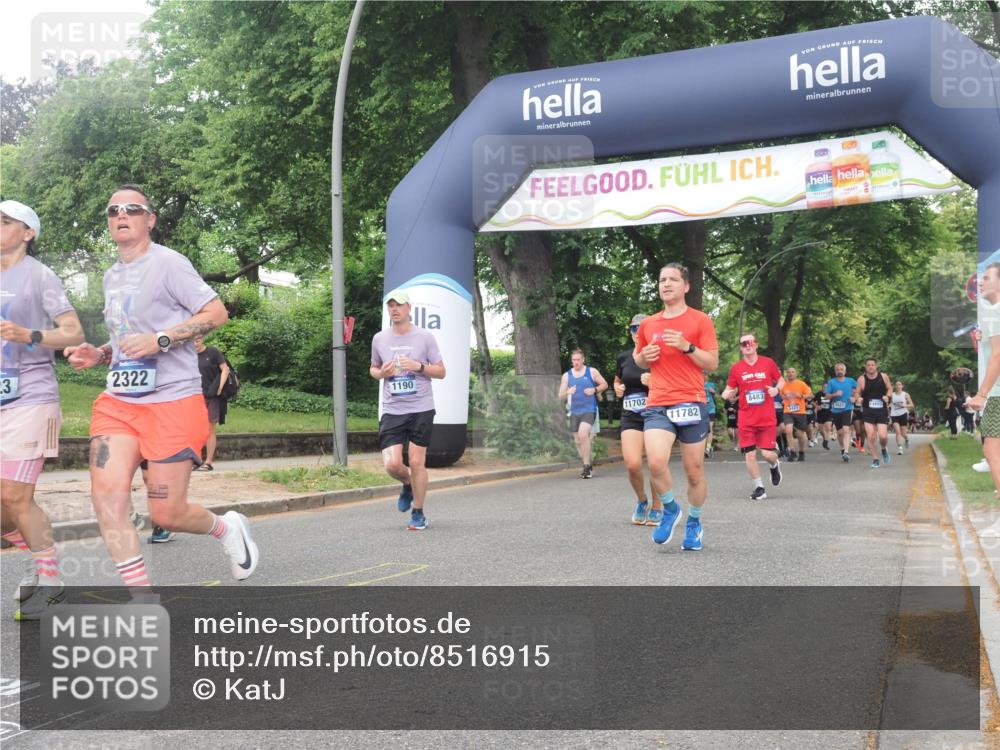 29.06.2025 - hella hamburg halbmarathon KatJ http://msf.ph/oto/8516915 29.06.2025 10:47:46 Zwischen KM18-KM19 1006, 1190, 1414, 2011, 2322, 2323, 8483 meine-sportfotos.de