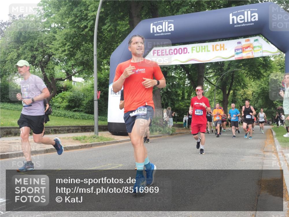 29.06.2025 - hella hamburg halbmarathon KatJ http://msf.ph/oto/8516969 29.06.2025 10:47:47 Zwischen KM18-KM19 1006, 1190, 1414, 2011, 2322, 2323, 8483 meine-sportfotos.de
