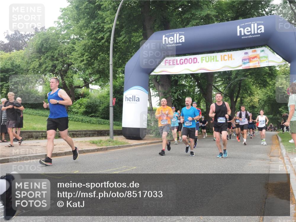 29.06.2025 - hella hamburg halbmarathon KatJ http://msf.ph/oto/8517033 29.06.2025 10:47:50 Zwischen KM18-KM19 1190, 2322, 2323, 8154, 8421, 8422, 8483 meine-sportfotos.de