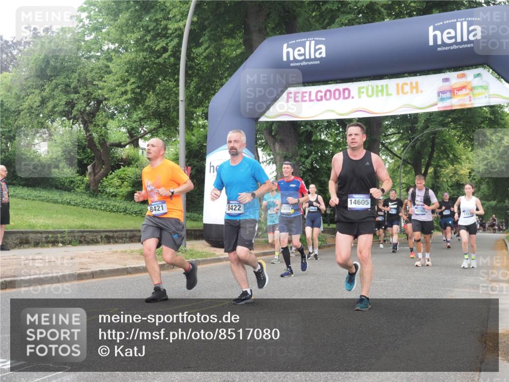 29.06.2025 - hella hamburg halbmarathon KatJ http://msf.ph/oto/8517080 29.06.2025 10:47:51 Zwischen KM18-KM19 1190, 8154, 8421, 8422, 8483 meine-sportfotos.de