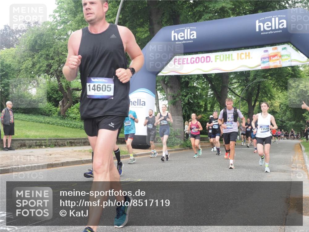29.06.2025 - hella hamburg halbmarathon KatJ http://msf.ph/oto/8517119 29.06.2025 10:47:52 Zwischen KM18-KM19 1190, 3740, 6580, 7006, 8154, 8421, 8422, 8483 meine-sportfotos.de