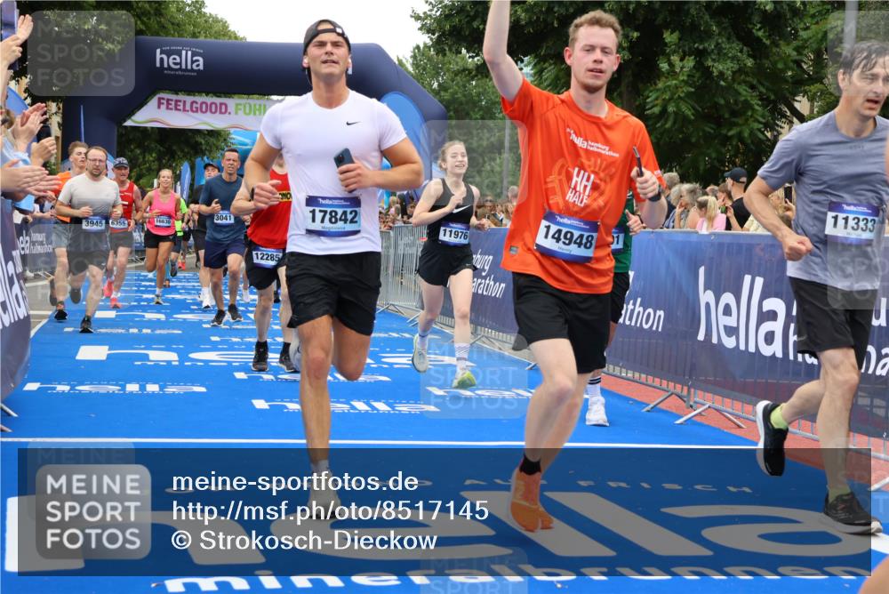 29.06.2025 - hella hamburg halbmarathon Strokosch-Dieckow http://msf.ph/oto/8517145 29.06.2025 10:55:05 Ziel 1549, 1628, 2119, 2448, 2884, 3041, 3652, 3791, 3945, 4249, 4616, 4903, 4938, 5020, 6355, 6433, 8691, 8698, 9060, 9361, 9380, 10191, 10192, 10582, 11333, 11747, 11976, 12248, 12961, 13297, 14750, 14834, 14948, 15126, 15854, 15879, 16108, 16630, 17803, 17842, 18031, 18181, 18966 meine-sportfotos.de