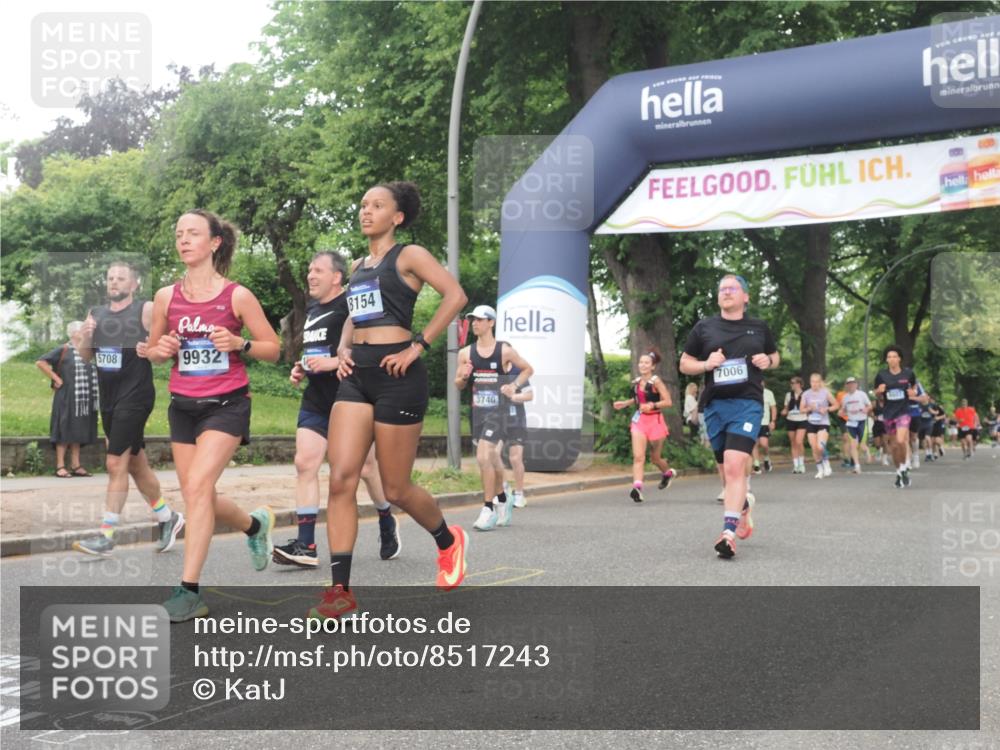 29.06.2025 - hella hamburg halbmarathon KatJ http://msf.ph/oto/8517243 29.06.2025 10:47:55 Zwischen KM18-KM19 3740, 5602, 5603, 5708, 6580, 7006, 7757, 8154, 8421, 8422 meine-sportfotos.de