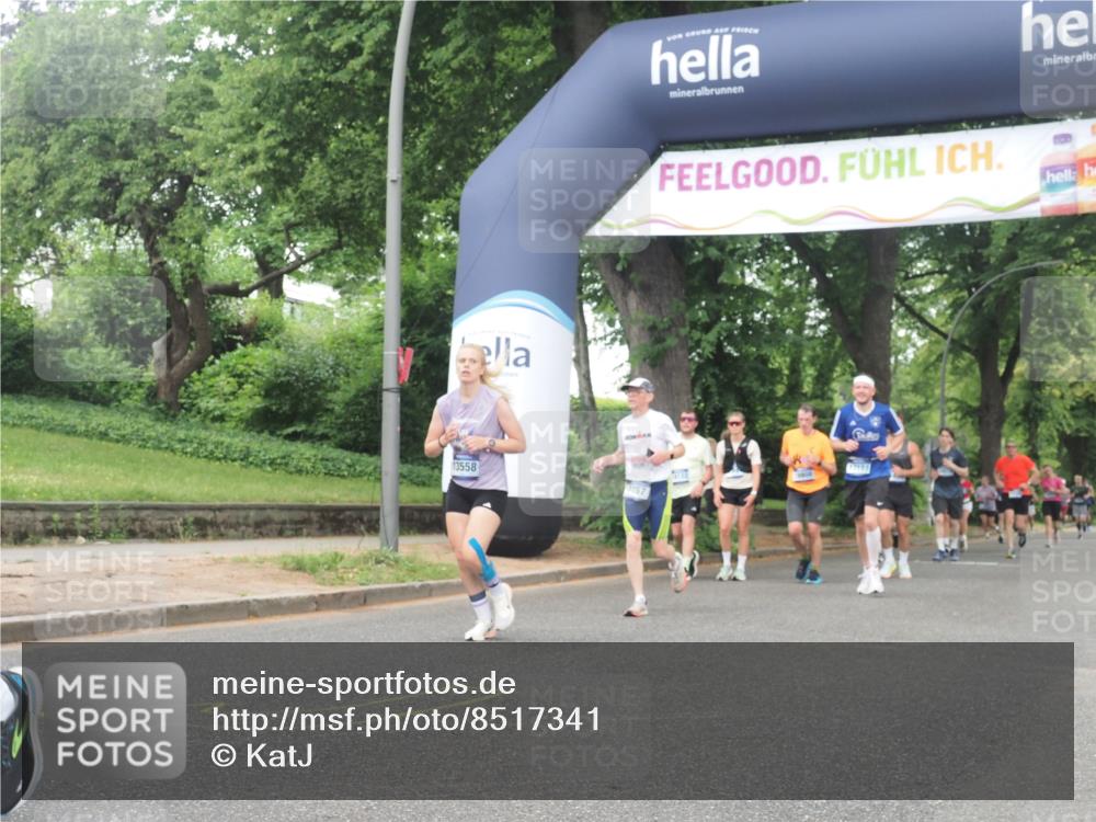 29.06.2025 - hella hamburg halbmarathon KatJ http://msf.ph/oto/8517341 29.06.2025 10:47:59 Zwischen KM18-KM19 3400, 3740, 5602, 5603, 5708, 6580, 7006, 7757 meine-sportfotos.de