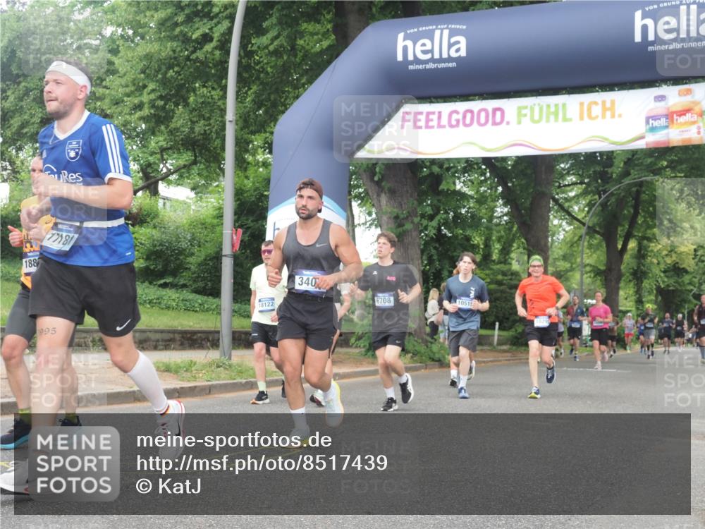 29.06.2025 - hella hamburg halbmarathon KatJ http://msf.ph/oto/8517439 29.06.2025 10:48:02 Zwischen KM18-KM19 3400, 5602, 5603, 6708, 7757 meine-sportfotos.de