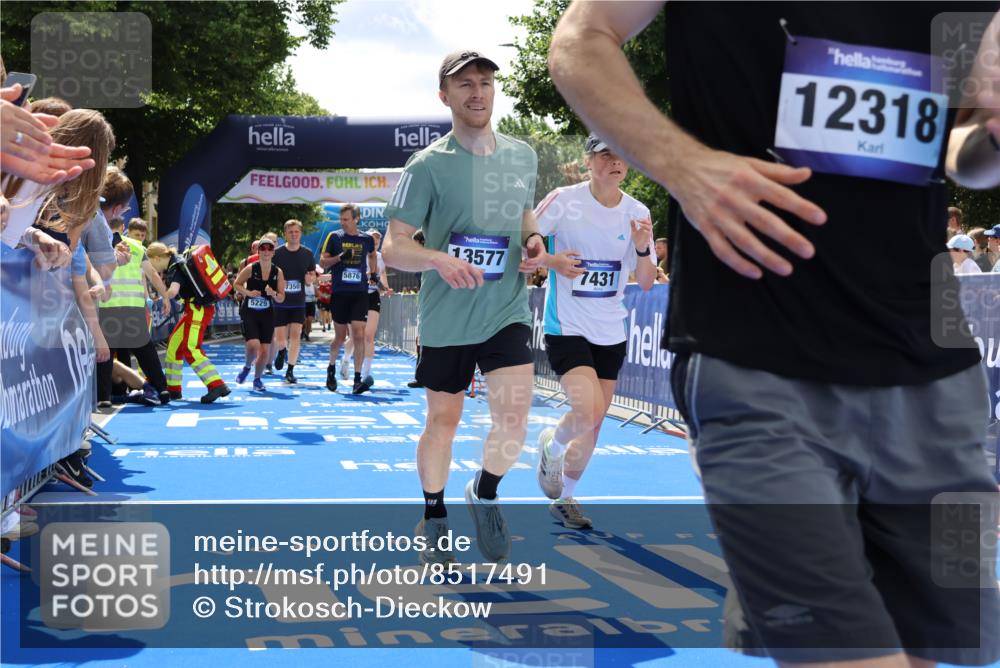 29.06.2025 - hella hamburg halbmarathon Strokosch-Dieckow http://msf.ph/oto/8517491 29.06.2025 11:44:30 Ziel 1337, 1721, 1961, 5229, 5876, 6112, 6250, 6363, 6866, 7350, 7431, 9009, 10617, 11087, 11229, 12318, 12409, 13577, 13600, 13602, 15715, 16449, 16450, 16782, 17203, 17368, 18872 meine-sportfotos.de