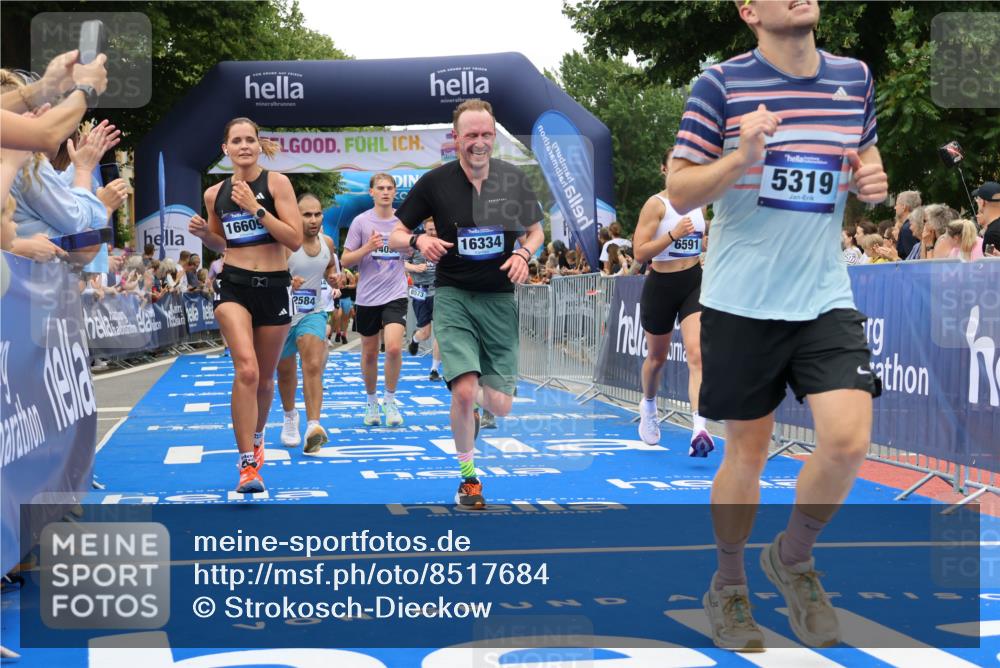 29.06.2025 - hella hamburg halbmarathon Strokosch-Dieckow http://msf.ph/oto/8517684 29.06.2025 10:55:28 Ziel 1130, 2252, 2771, 3037, 4189, 4951, 5287, 5319, 6591, 6938, 8487, 8573, 11554, 11568, 12196, 12544, 12584, 13234, 13236, 13267, 14036, 14592, 16110, 16213, 16334, 16609, 16985, 17603, 17615, 17940 meine-sportfotos.de
