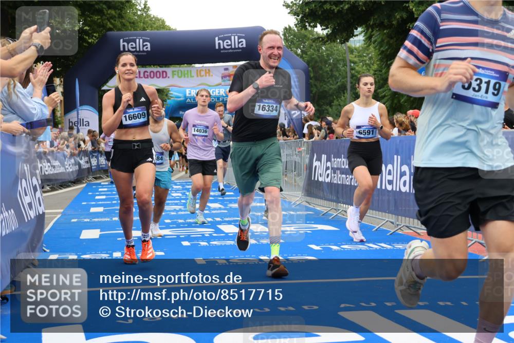 29.06.2025 - hella hamburg halbmarathon Strokosch-Dieckow http://msf.ph/oto/8517715 29.06.2025 10:55:28 Ziel 1130, 2252, 2771, 3037, 4189, 4951, 5287, 5319, 6591, 6938, 8487, 8573, 11554, 11568, 12196, 12544, 12584, 13234, 13236, 13267, 14036, 14592, 16110, 16213, 16334, 16609, 16985, 17603, 17615, 17940 meine-sportfotos.de