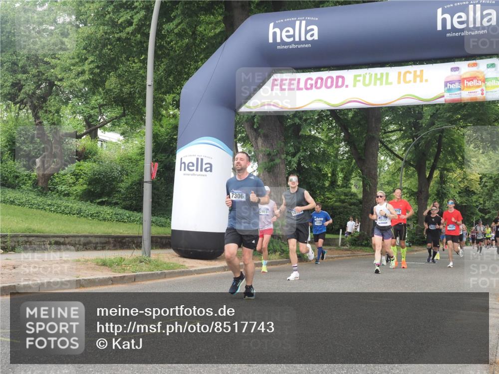 29.06.2025 - hella hamburg halbmarathon KatJ http://msf.ph/oto/8517743 29.06.2025 10:48:14 Zwischen KM18-KM19 1264, 2911, 7306, 8590, 8721 meine-sportfotos.de