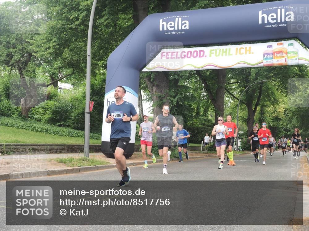 29.06.2025 - hella hamburg halbmarathon KatJ http://msf.ph/oto/8517756 29.06.2025 10:48:15 Zwischen KM18-KM19 2911, 5870, 7306, 8590, 8721 meine-sportfotos.de