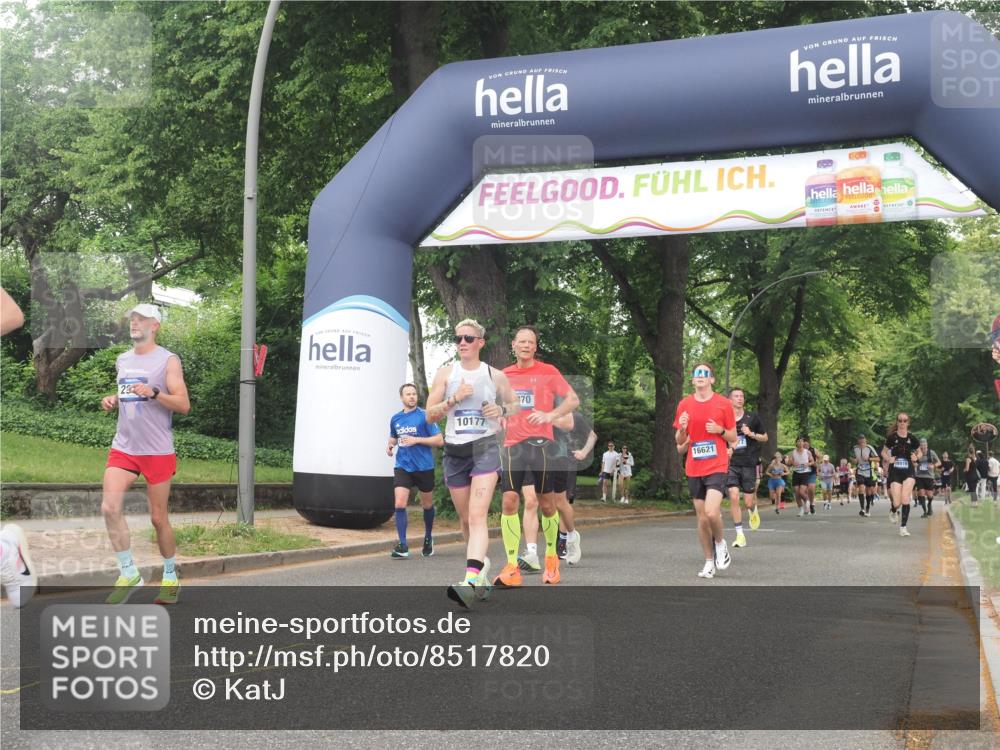 29.06.2025 - hella hamburg halbmarathon KatJ http://msf.ph/oto/8517820 29.06.2025 10:48:17 Zwischen KM18-KM19 2911, 5613, 5870, 7306, 8177, 8590 meine-sportfotos.de