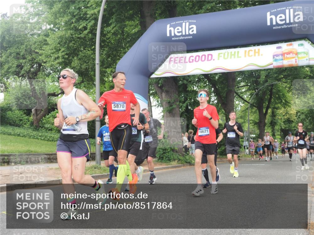 29.06.2025 - hella hamburg halbmarathon KatJ http://msf.ph/oto/8517864 29.06.2025 10:48:18 Zwischen KM18-KM19 2911, 5613, 5870, 7306, 8177, 8590 meine-sportfotos.de