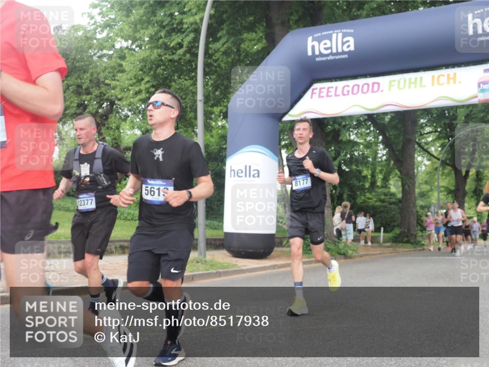 29.06.2025 - hella hamburg halbmarathon KatJ http://msf.ph/oto/8517938 29.06.2025 10:48:19 Zwischen KM18-KM19 2911, 5613, 5870, 7306, 8177 meine-sportfotos.de