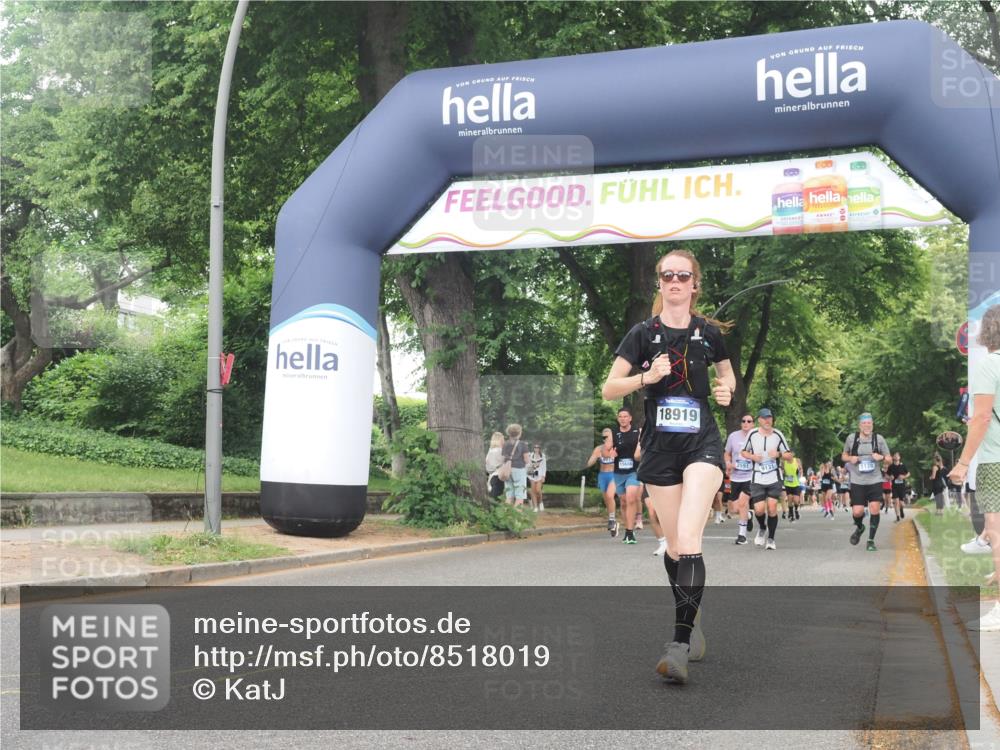 29.06.2025 - hella hamburg halbmarathon KatJ http://msf.ph/oto/8518019 29.06.2025 10:48:22 Zwischen KM18-KM19 1128, 2911, 5613, 5870, 7306, 8177 meine-sportfotos.de