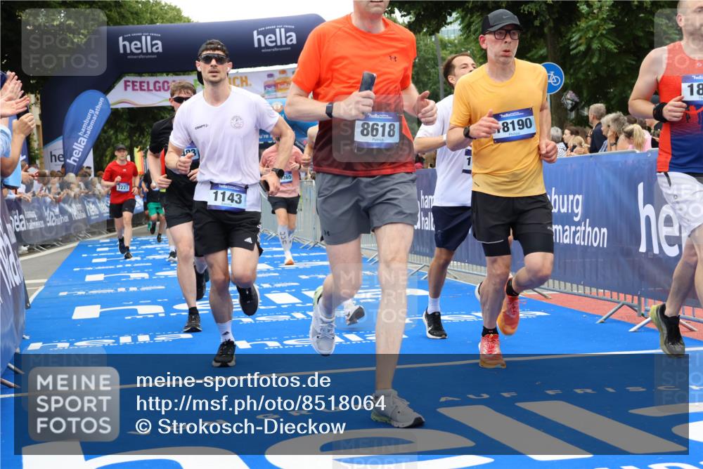 29.06.2025 - hella hamburg halbmarathon Strokosch-Dieckow http://msf.ph/oto/8518064 29.06.2025 10:55:41 Ziel 1120, 1143, 1834, 2955, 2982, 3037, 4897, 5021, 6569, 6924, 7221, 8255, 8618, 10212, 11039, 11568, 12196, 12483, 12515, 12858, 13474, 14365, 14909, 15896, 16110, 16401, 16434, 16786, 17615, 18064, 18125, 18190, 19047 meine-sportfotos.de