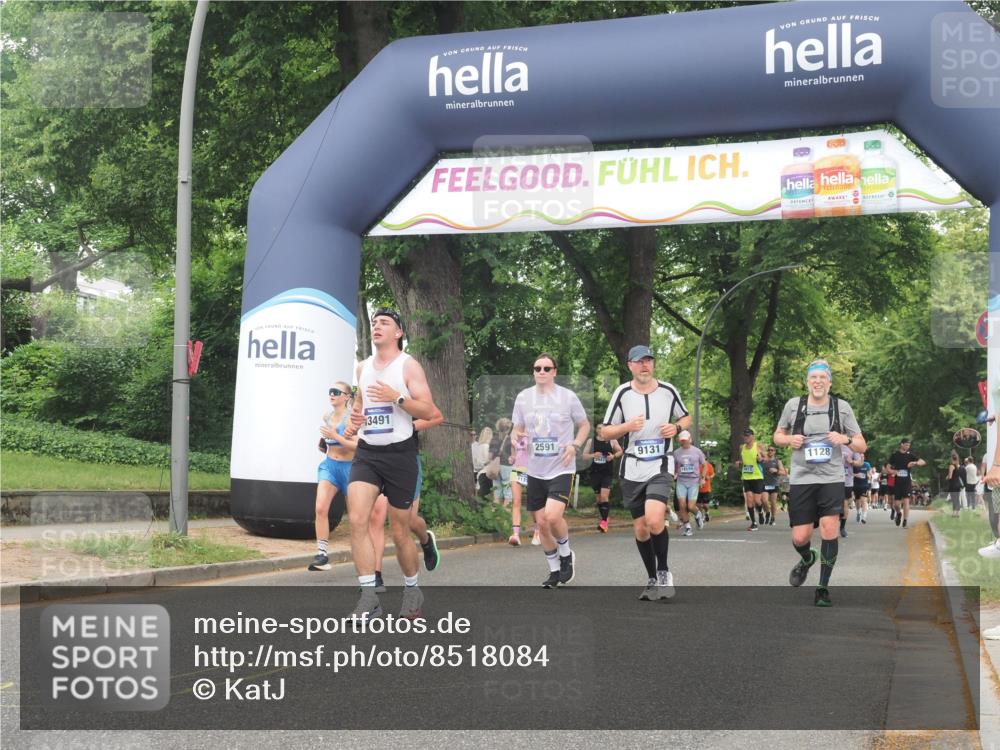 29.06.2025 - hella hamburg halbmarathon KatJ http://msf.ph/oto/8518084 29.06.2025 10:48:24 Zwischen KM18-KM19 1128, 2591, 5613, 8177 meine-sportfotos.de