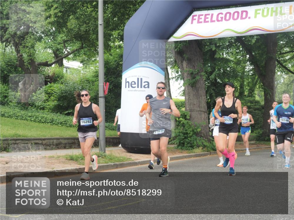 29.06.2025 - hella hamburg halbmarathon KatJ http://msf.ph/oto/8518299 29.06.2025 10:48:32 Zwischen KM18-KM19 2447, 6391, 6414, 6415, 8068, 8364 meine-sportfotos.de