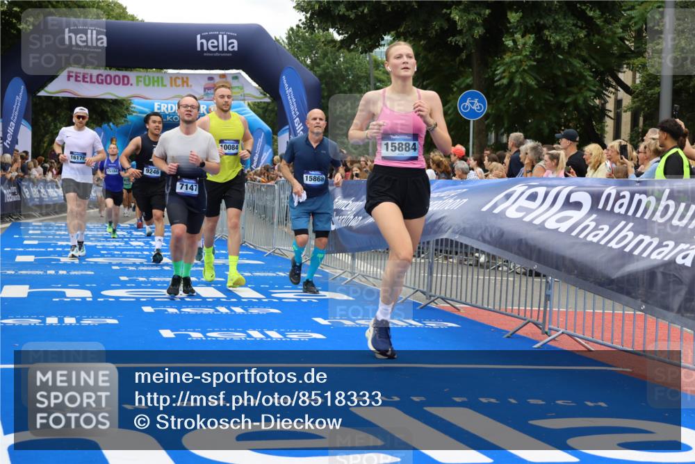 29.06.2025 - hella hamburg halbmarathon Strokosch-Dieckow http://msf.ph/oto/8518333 29.06.2025 10:55:55 Ziel 1179, 1180, 2612, 3042, 3256, 3668, 4772, 7147, 7976, 8968, 9246, 10084, 13474, 14867, 15184, 15868, 15884, 16176, 18125, 18867 meine-sportfotos.de
