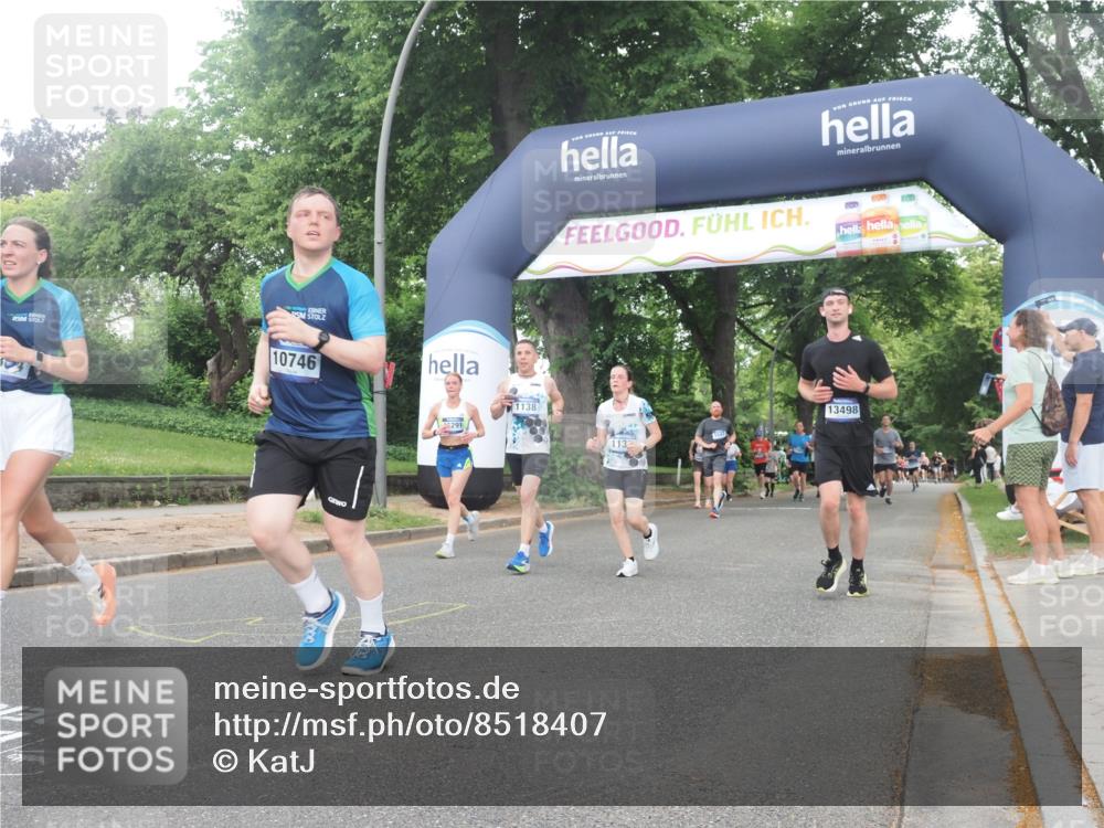 29.06.2025 - hella hamburg halbmarathon KatJ http://msf.ph/oto/8518407 29.06.2025 10:48:36 Zwischen KM18-KM19 1135, 1138, 2447, 5547, 6414, 6415, 8068, 8364 meine-sportfotos.de